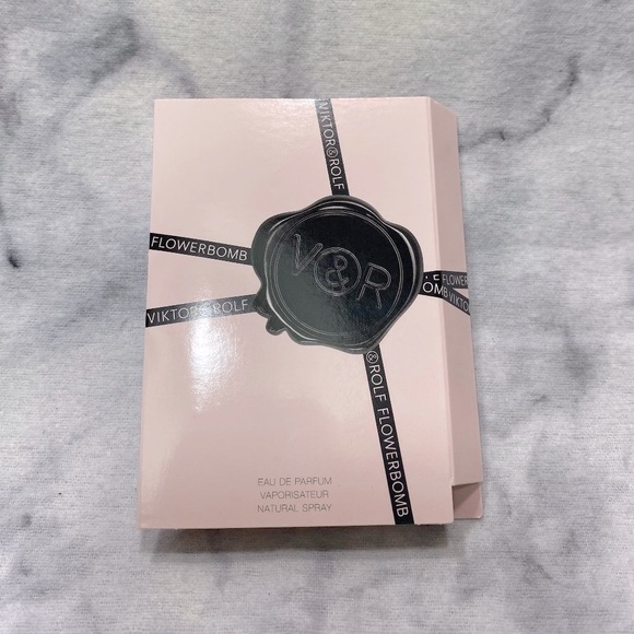 Bundle 5 Designer Samples - Dior, Givenchy, Maison, Viktor&Rolf, Issey Miyake - Picture 6 of 10